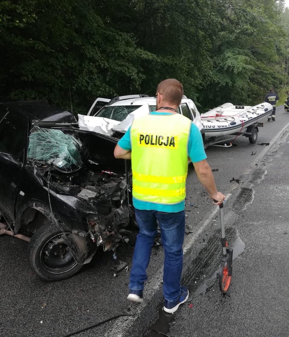 Tragiczny Wypadek Na Pomorzu. Jedna Osoba Nie żyje, Trzy Są Ranne ...