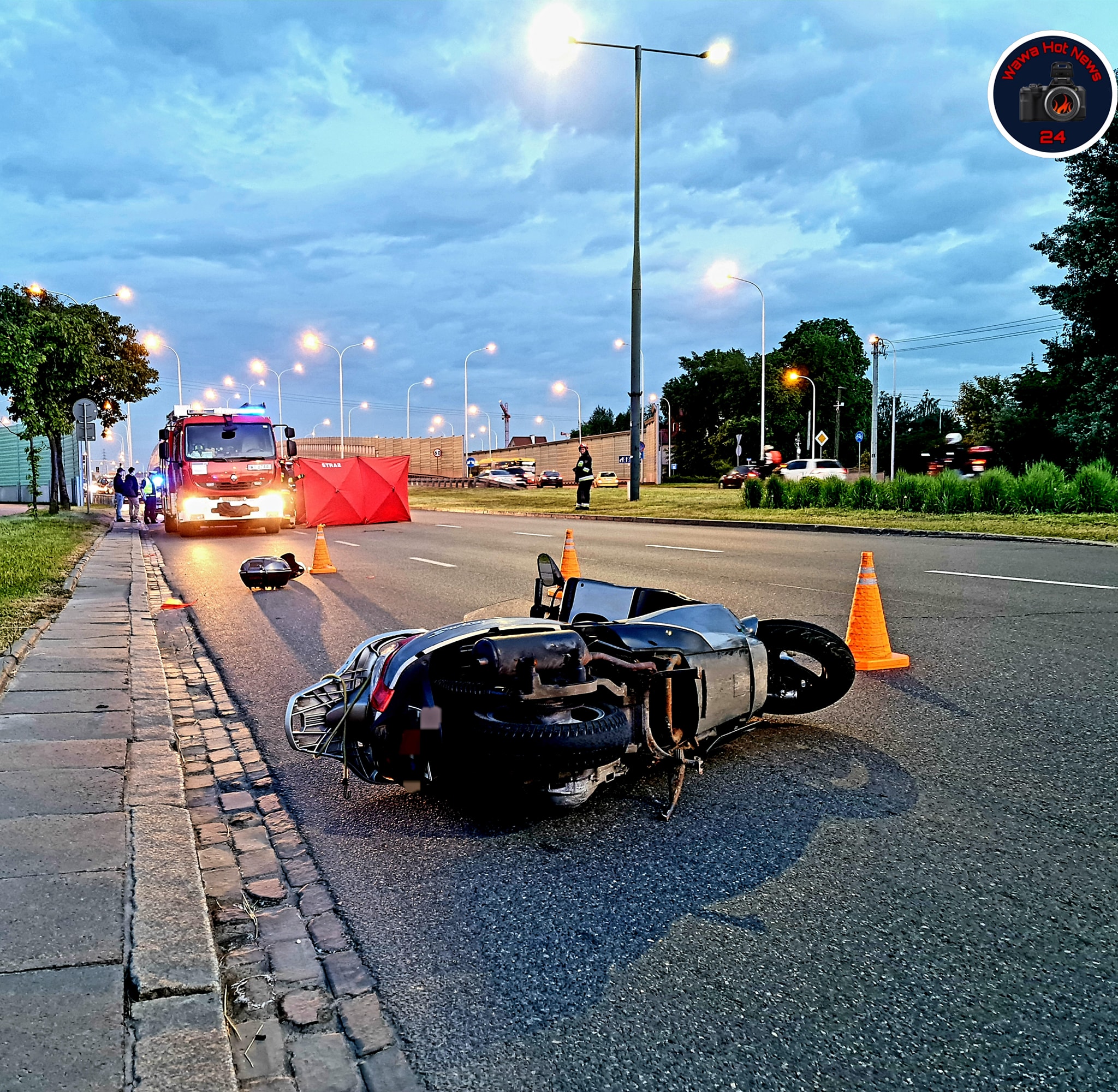 Śmiertelny wypadek w Warszawie. Zginął kierowca jednośladu