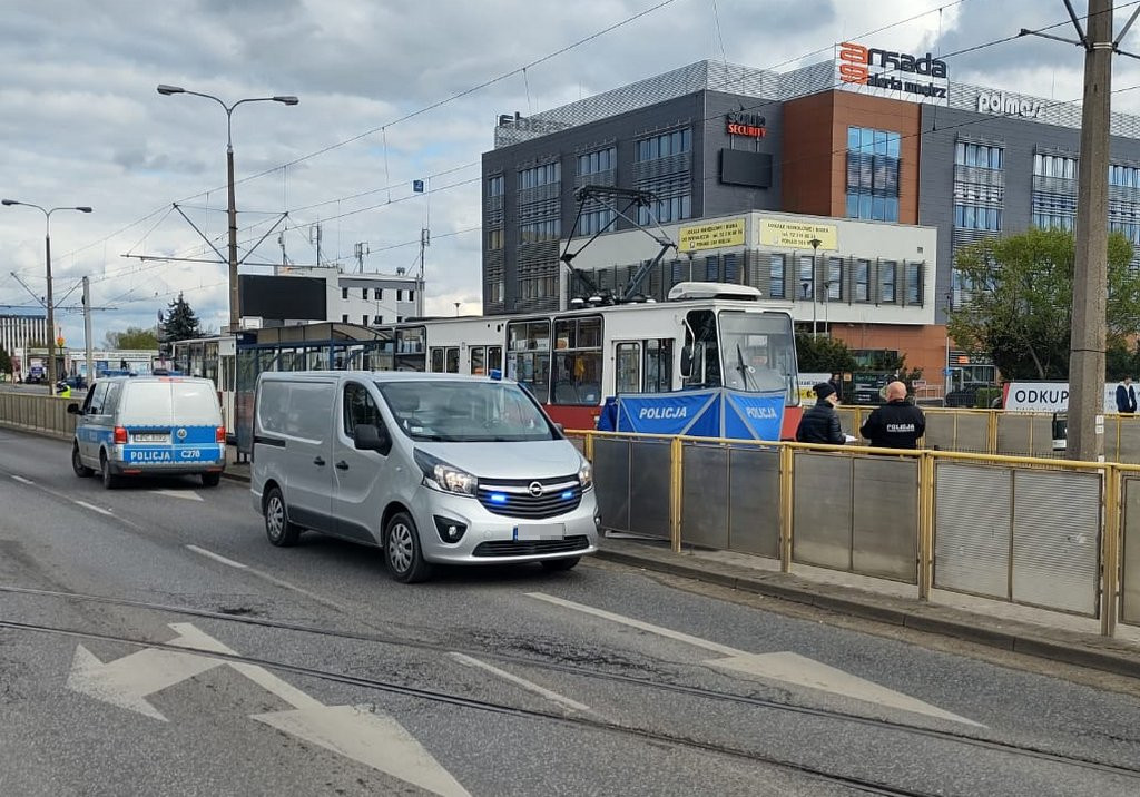 Nie żyje 15-latka potrącona przez tramwaj. Tragiczny wypadek w Bydgoszczy ZDJĘCIA