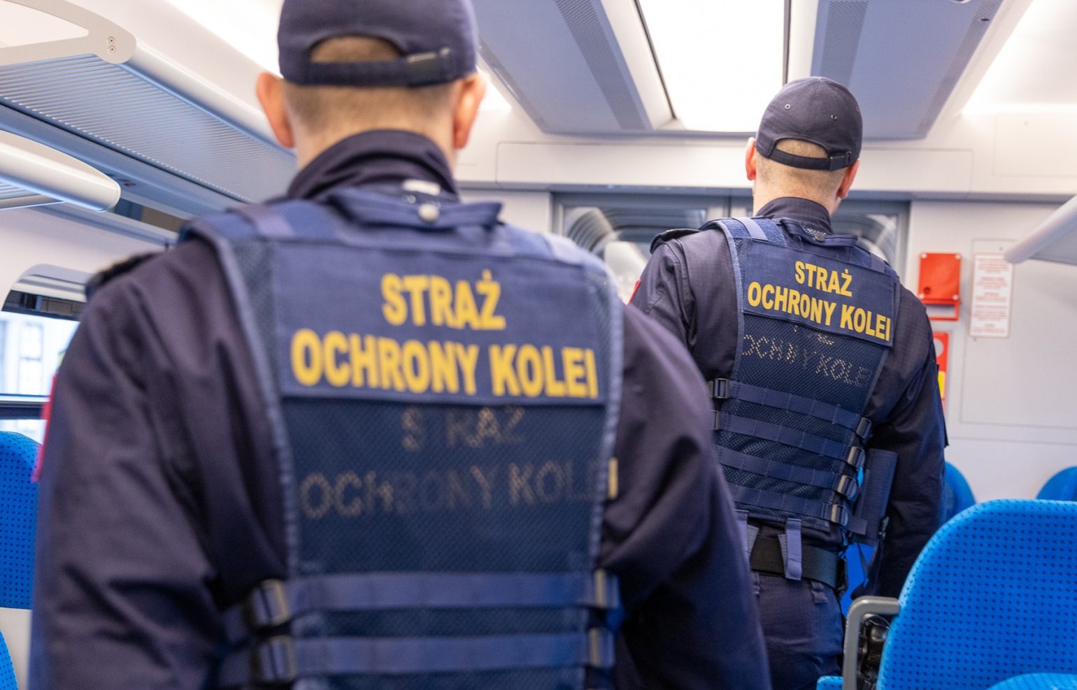 Pijany ojciec podróżował pociągiem z synem. Agresora ujęli funkcjonariusze SOK