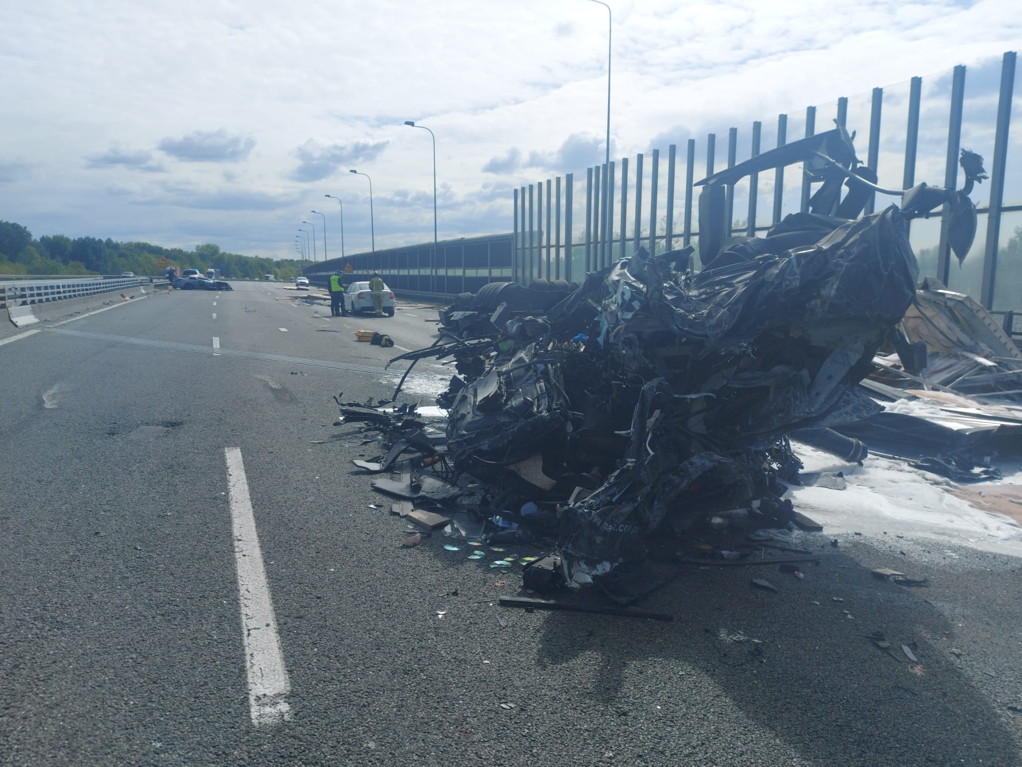 Tragiczny wypadek na A4 w kierunku Katowic. Jedna osoba nie żyje, autostrada zablokowana