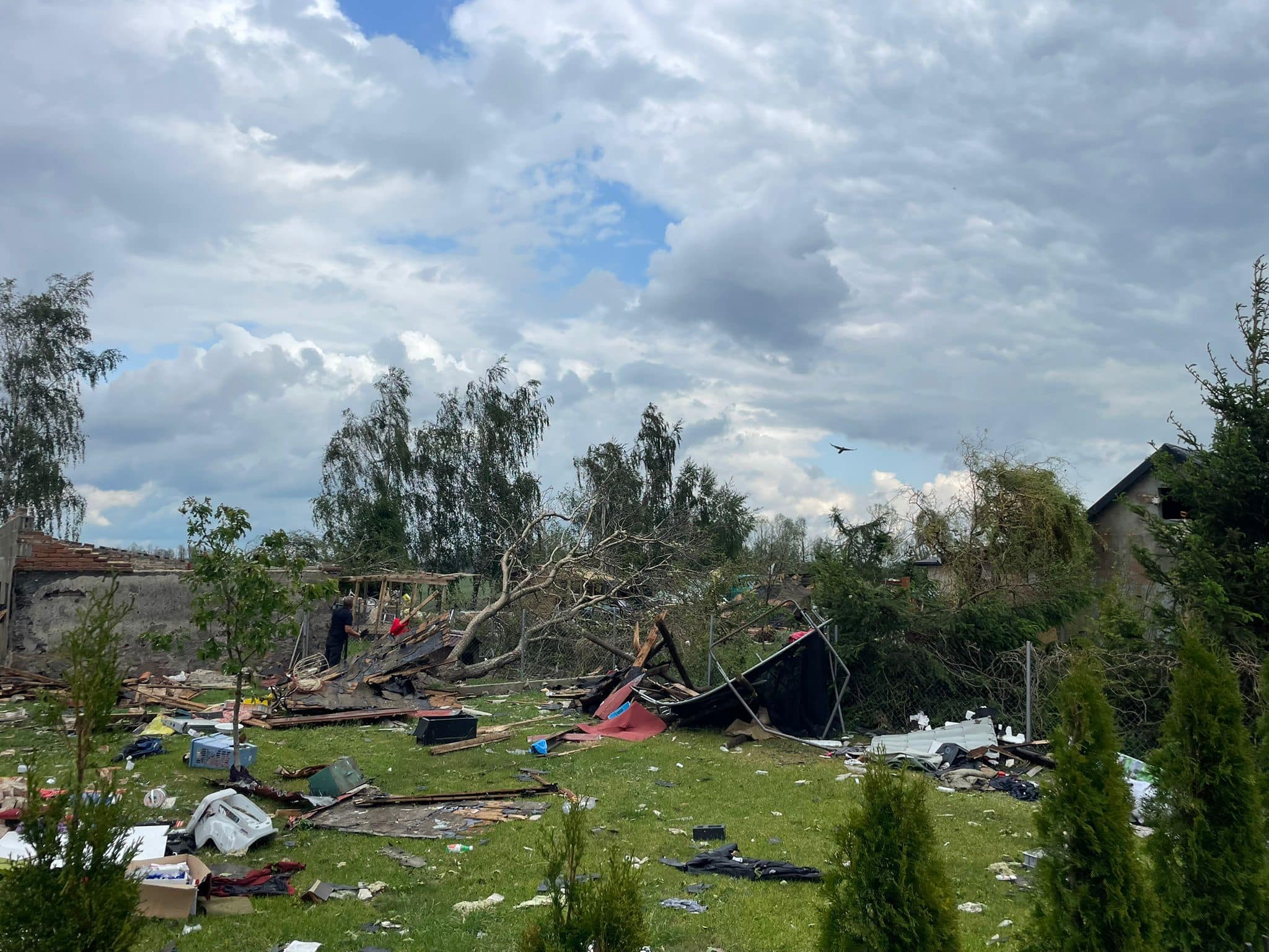 Wichury i nawałnice na Mazowszu. Są osoby poszkodowane